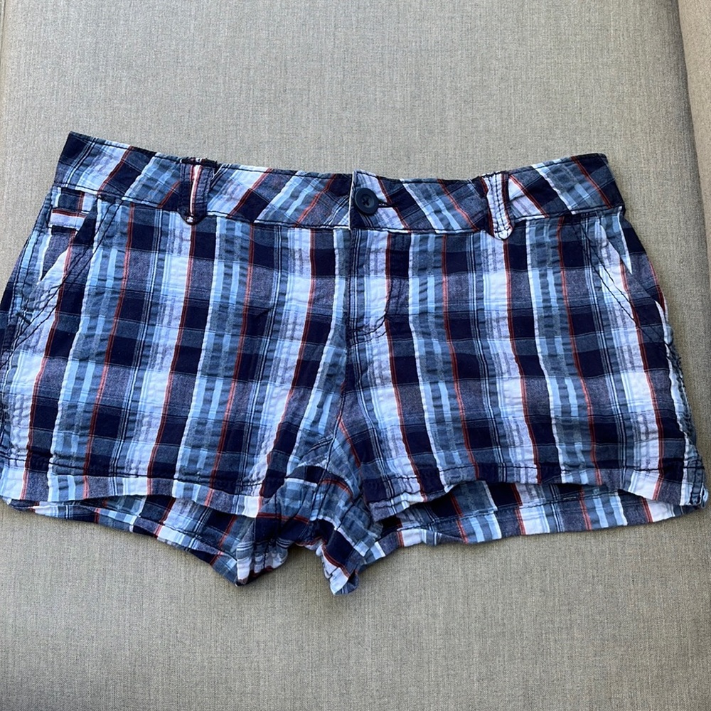 No boundaries plaid shorts